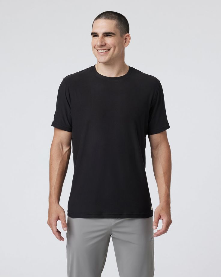 The Strato Tech Tee is the softest piece of workout apparel on the planet, doubling as your go-to t-shirt. With next-level comfort, our softest performance knit is quick drying and moisture wicking. | Vuori Strato Tech T-Shirt / Tee | Black | Medium Vuori makes premium performance apparel inspired by the active Coastal California lifestyle; an integration of fitness, surf, sport, and art. Breaking down the boundaries of traditional activewear, we are a new perspective on performance apparel. Moisture-wicking 4-way Stretch Tops For Loungewear, Casual Go-dry 4-way Stretch T-shirt, Black Crew Neck Activewear For Everyday, Go-dry Athleisure T-shirt, 4-way Stretch Go-dry T-shirt, Go-dry Four-way Stretch T-shirt, Go-dry 4-way Stretch T-shirt, Solid 4-way Stretch Go-dry T-shirt, Casual Go-dry T-shirt In Recycled Polyester