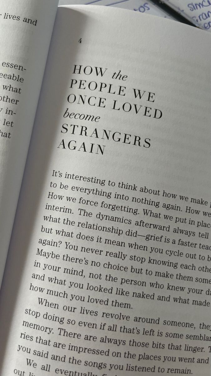 HOW the PEOPLE WE ONCE LOVED become STRANGERS AGAIN an interesting chapter from book called 101 essays that will change the way you think 101 Essays, Girly Swag, Romantic Book Quotes, Snap Streak Ideas Easy, Best Quotes From Books, Favorite Book Quotes, Brutally Honest, Really Good Quotes, Romantic Books