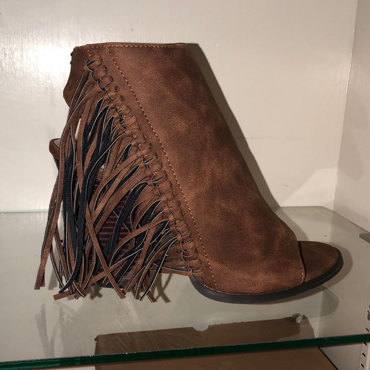 Nwt From Boutique Spring Fringe Open Toe Heels, Brown Fringed Boots For Spring, Brown Bohemian Heels For Spring, Bohemian Brown Heels For Spring, Spring Brown Boots With Fringe, Brown Fringe Boots For Spring, Trendy Spring Boots With Tassels, Trendy Tassel Boots For Spring, Brown Fringe