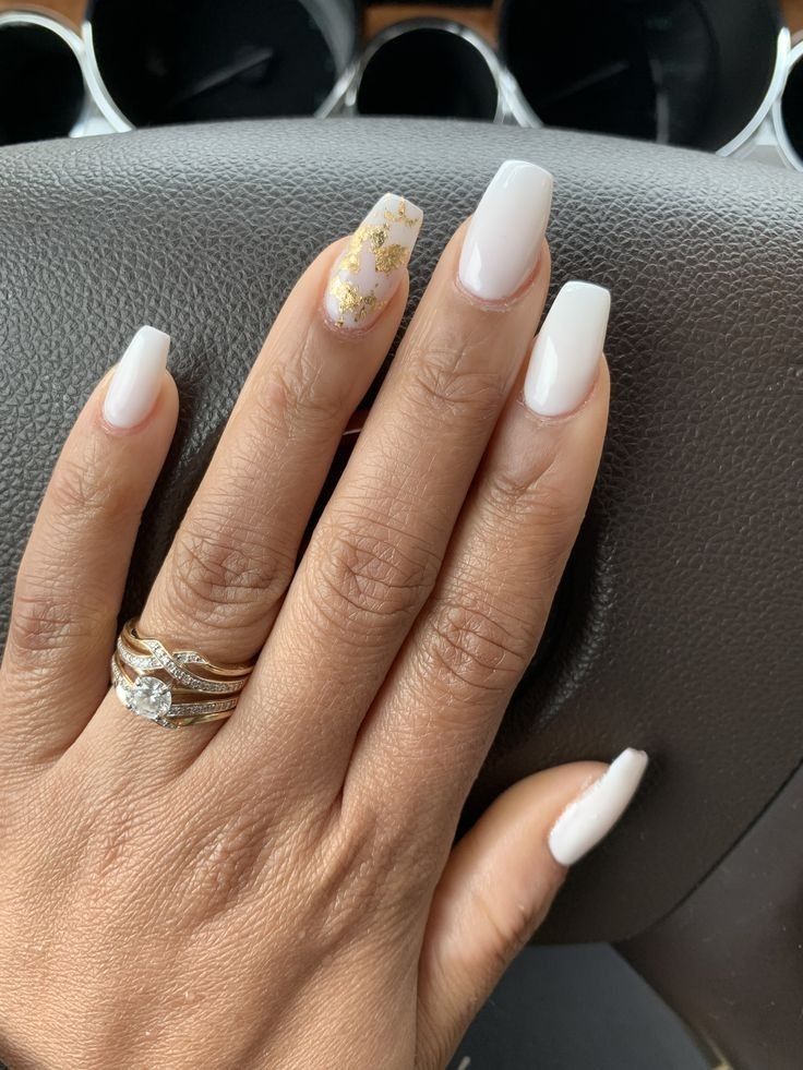 White And Gold Nails Homecoming, White Nails W Gold Flakes, White Acrylic Nails With Gold Flakes, Good Flake Acrylic Nails, White Gel Nails With Gold Flakes, Coffin Gold Flake Nails, Cute Short Acrylic Nails White And Gold, White Gold Flakes Acrylic Nails, White Gold Short Nails