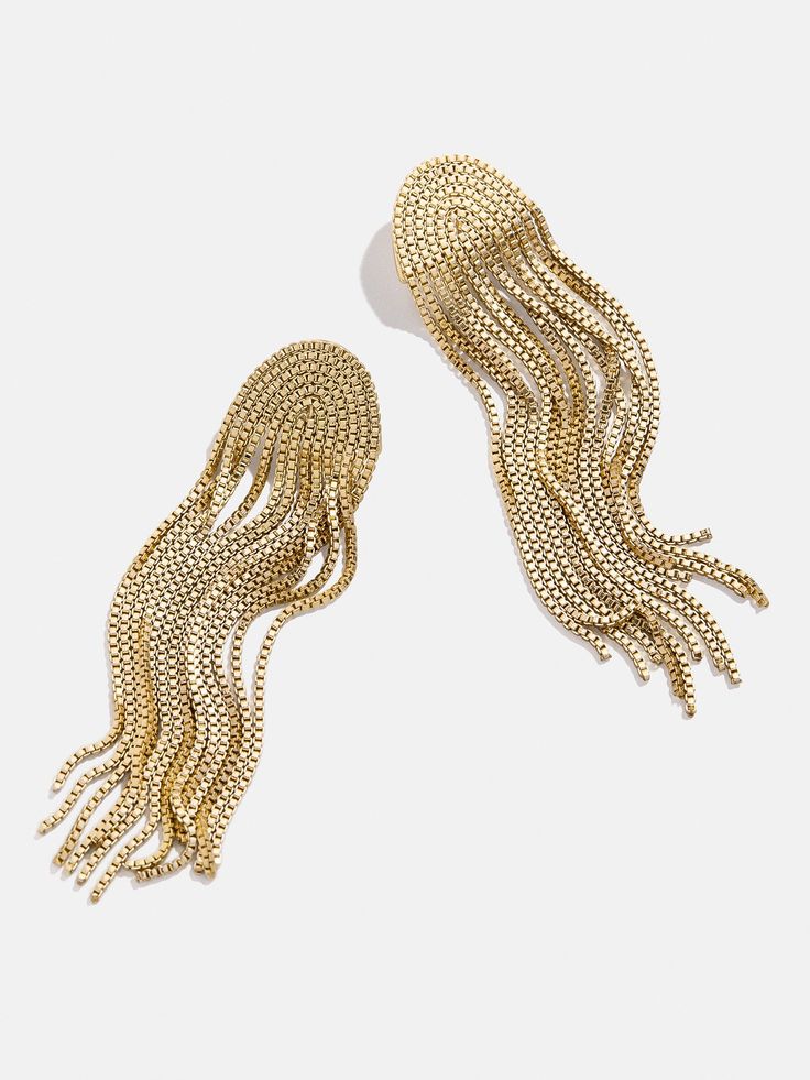 Turn heads and stand out with the Farrah Earrings. These drop earrings are designed with no chain tassels that gracefully sway with your every move. So cool and fun, these statement earrings bring personality and bold style to any look. Tiktok Shop, Gold Statement Earrings, Family Event, Bold Style, The Gold, Bold Fashion, Tassel Earrings, Christmas List, Earrings Gold