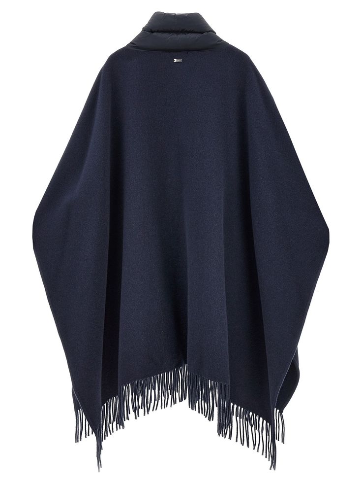 90% wool, 10% cashmere Elegant Oversized Wool Poncho, Luxury Cashmere Shawl For Winter, Oversized Chic Wool Poncho, Elegant Wool Poncho For Workwear, Chic Cashmere Cape For Winter, Cashmere Shawl Winter Outerwear, Oversized Cashmere Poncho For Winter, Cashmere Shawl Outerwear For Winter, Winter Cashmere Shawl Outerwear