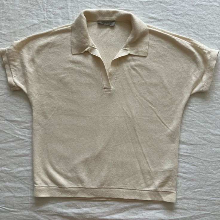 Super Soft, Fine Knit Polo From Everlane. Slightly Boxy Fit With Flattering Skimming Effect. Tags Removed, Never Worn. Knit Polo, Cream White, Womens Tops, Cream, Tags, Knitting, Women Shopping, White