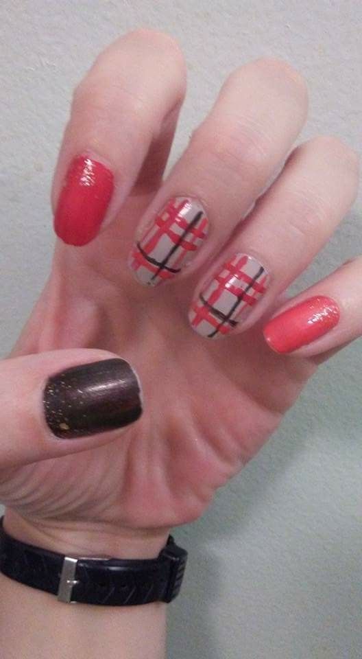 Plaid fall nails Plaid French Tip Nails, Fall Nail Tips, Plaid Fall Nails, Fall Plaid Nails, Plaid Nails, Nails Square, Tip Nails, Fall Plaid, Fall Nail