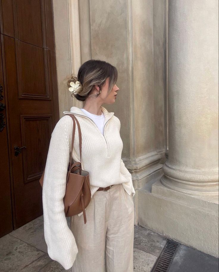 ✨Cream ribbed pullover sweater beige trousers autumn outfits. Casual cozy every day outfit ideas. Cream flower claw clip hairstyles. Brown leather handbags. Classy fall outfits @Ootdioana ✨ #taylajaybeauty #cream #pullover #sweater #ribbed #trousers #beige #casual #fall #taylajay #clawcliphairstyle #onthego #autumn Linen Pants Outfit Winter, Flower Claw Clip Hairstyles, Polene Cyme Mini, Cyme Mini, Cream Pants Outfit, Beige Pants Outfit, Hairstyles Brown, Ribbed Trousers, Autumn Outfits Casual