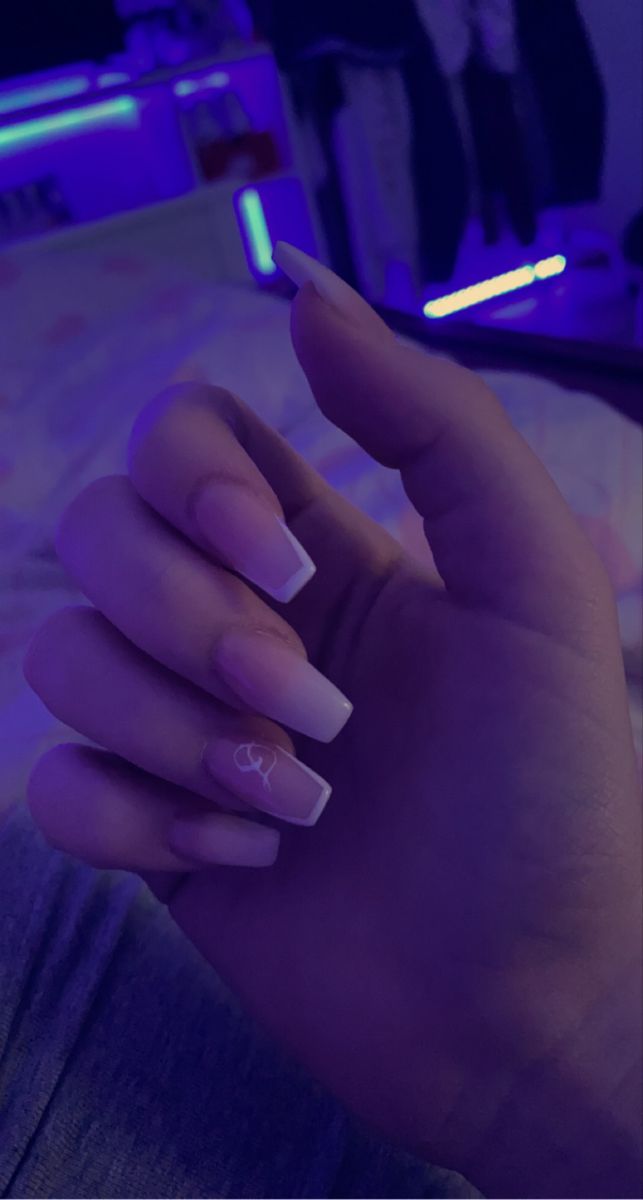 Neutral Nail Art, Grunge Nails, Pretty Gel Nails, Soft Nails, Bling Acrylic Nails, Cool Nail Designs, Pretty Acrylic Nails, Dope Nails, Love Nails