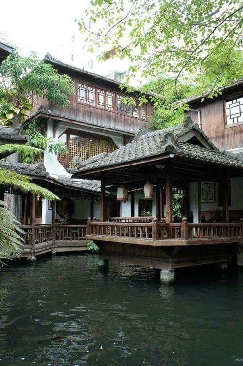 Asian Style House, Traditional Japanese Architecture, Japanese Style House, Japanese Houses, Traditional Japanese House, Japan Architecture, Asian Architecture, Japanese Gardens, Chinese Architecture