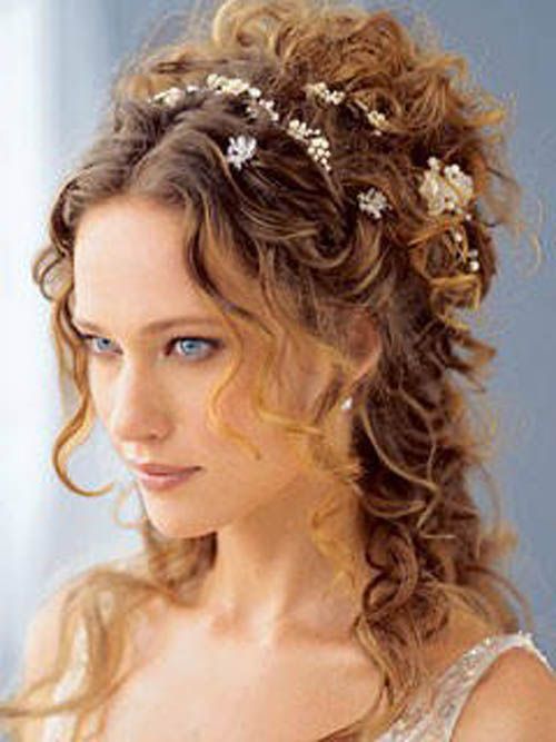 Greek Goddess Hairstyles, Greek Hair, Sanggul Modern, Curly Wedding Hair, Goddess Hairstyles, Modern Disney, Wedding Hairstyles For Long Hair, Long Curly Hair, Long Curly