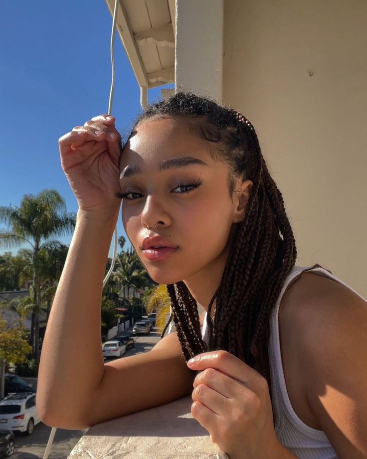 Meret Manon, Skin Tone Makeup, Hair Color Underneath, Aesthetic People, Ideas For Instagram Photos, Light Skin, Aesthetic Hair, Protective Hairstyles, Braid Styles