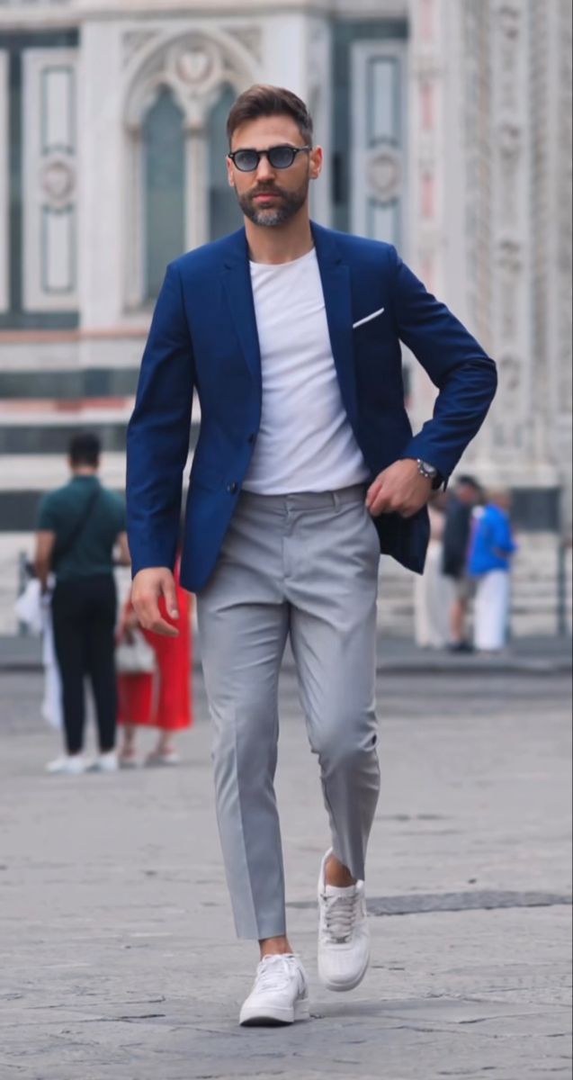 Men Blue Suit Outfit Casual, Casual Semi Formal Outfit Men, Blue Outfit Men Formal, Outfit Saco Azul, Semiformal Outfit Men, Blue Blazer Outfit Men Casual, Grey Shirt Outfit Men, Blue Blazer Outfit Men, Business Casual Outfits For Men