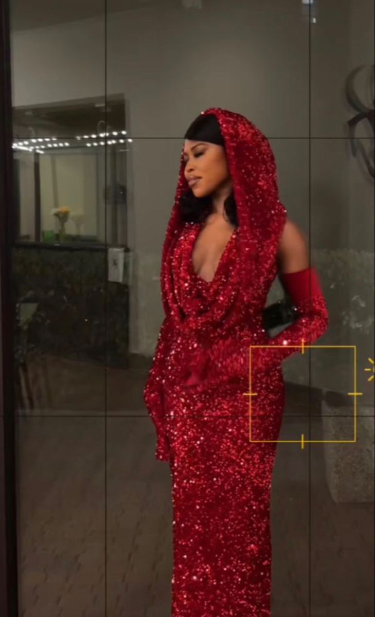 Dark Red Prom Dress Black Women, Red And Gold Dress Prom, Red Diamond Prom Dress, Gold And Red Prom Dress, Prom Dress With Head Scarf, Hooded Prom Dress, Casino Theme Prom Dress, Red Bday Dress, Red Prom Ideas