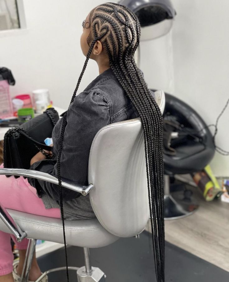 Feed In Braids With Designs And Curls, Braids To The Back With Heart, Cornrow Hairstyles For Black Women Straight Back, Feedins Braids With Designs, Cornrow Hairstyles With Designs, Straight Back Braid Designs, Long All Back Cornrows, Braid Feed In Styles, Braided Scalp Hairstyles