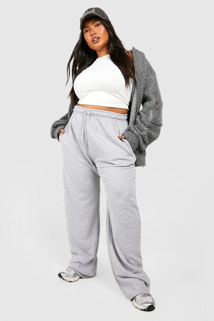 Womens Plus Loopback Wide Leg Jogger - Grey - 28 - Swapping out your jeans for something comfier? We see you. Soft, cosy, and perfect for off-duty chills, try these casual pair of plus size joggers from our updated collection. Featuring a relaxed fit with added fabric for the perfect fit, this style features an elasticated waist for maximum comfort. Let's face it, these have become a go-to in... Chunky Sneakers Outfit Plus Size, Chunky Sneakers Outfit, Plus Size Sweatpants, Chunky Accessories, Plus Size Joggers, Gift Inspo, Meet Friends, Girl Needs, Grey Sweatpants