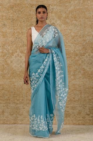 Shop for Devnaagri Blue Silk Organza Embroidered Saree Set for Women Online at Aza Fashions Pink Organza Saree, Organza Kurta, Resham Embroidery, Organza Blouse, Embroidered Saree, Designer Sarees Online, Blue Saree, Ivory Silk, Organza Saree