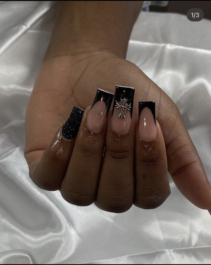 Black Nail Inspo, Black Frenchies, Black Prom Nails, Sweet 16 Nails, Black Acrylic Nails, Hard Nails, Homecoming Nails Acrylic, Colored Acrylic Nails, Girly Acrylic Nails