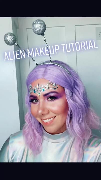 Easy Alien Makeup, Halloween Alien Makeup, Alien Makeup Halloween, Alien Halloween Makeup, Alien Makeup, Alien Halloween, Halloween Makeup Looks, Eye Concealer, Medium Purple