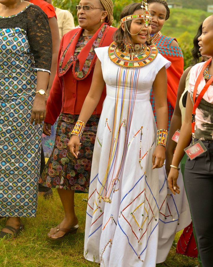 Olakira beaded maasai gowns#ethnic maasai ornaments #Elegant dresses#gowns Having an upcoming event #evening party#graduation #wedding #bride#bridesmaids#tag a friend Contact us 0701203722 💞Olakira Shweshwe Dresses South Africa, Xhosa Attire, African Traditional Wear, Shweshwe Dresses, African Bride, Traditional Wedding Attire, African Traditional Wedding, African Wedding Dress, Dressing Style