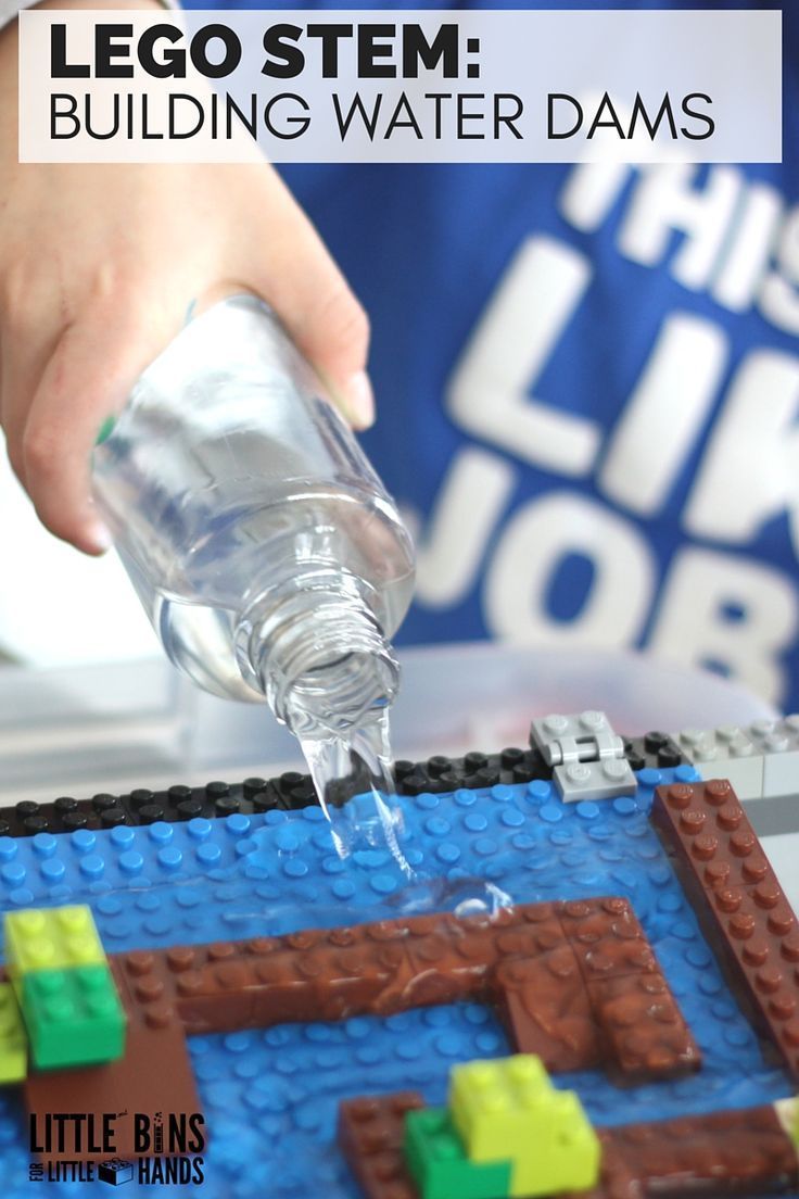 LEGO water activity for building dams and exploring the flow of water. One of the many cool ideas in the Unofficial Guide to Learning with LEGO book. Lego Stem Activities, Corporative Events, Lego Stem, Flow Of Water, Stem Building, Fun Stem Activities, Lego Books, Lego Challenge, Water Activity