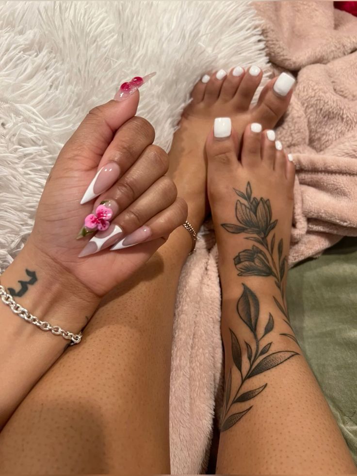 Foot Tattoos For Women, Tattoo Collection, Tattoos For Black Skin, Pretty Tattoos For Women, Nail Pops, Exotic Nails, Cute Tattoos For Women, Vacation Nails, Unique Acrylic Nails