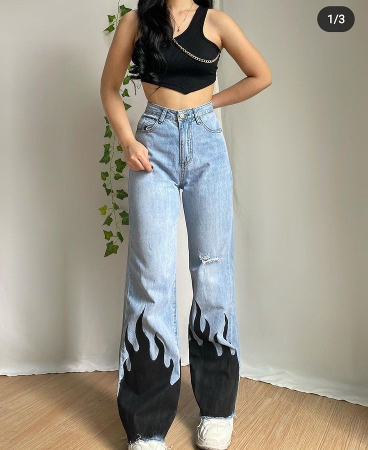 Diy Jean Painting Ideas, Denim Jeans Painting Ideas, Pant Painting Ideas, Jeans Painting Ideas Aesthetic, Denim Painting Jeans, Painting On Pants Ideas, Jeans Painting Ideas, Painting Pants, Custom Jeans Diy