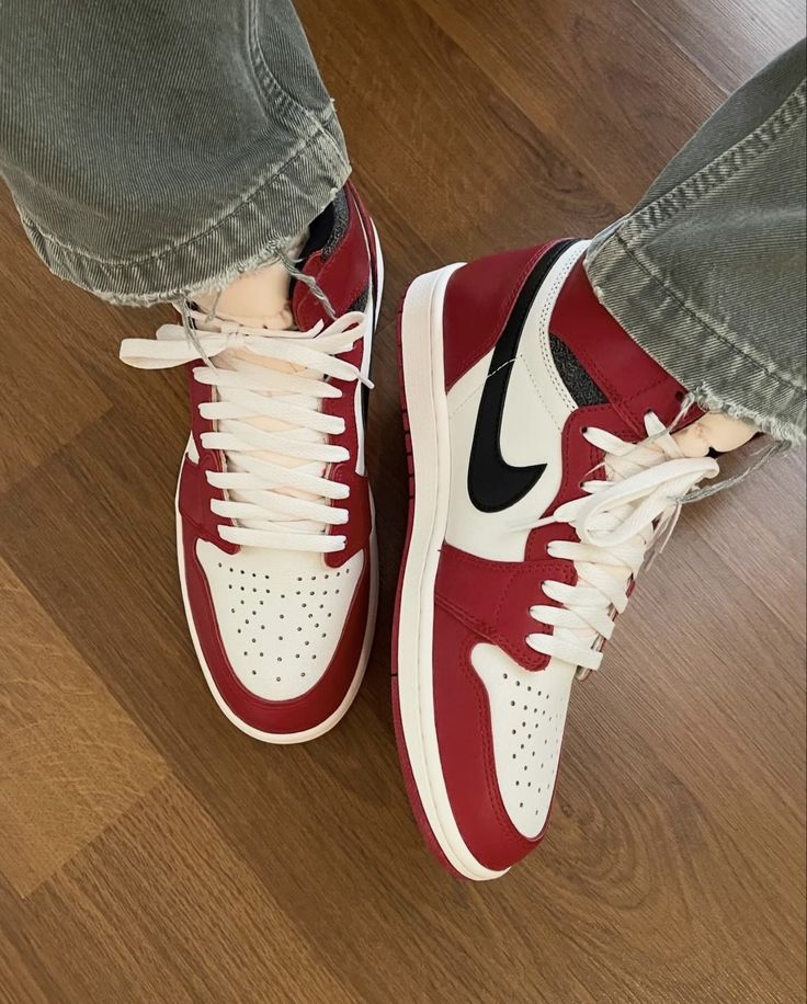 Air Jordan 1 Outfit Men, Jordan 1 Lost And Found, Air Jordan 1 High Chicago, Jordan 1 Outfit Men, Jordan 1 High Chicago, Nike Air Jordan 1 High, Nike Fashion Shoes, Classy Outfits Men, Jordan Shoes Retro