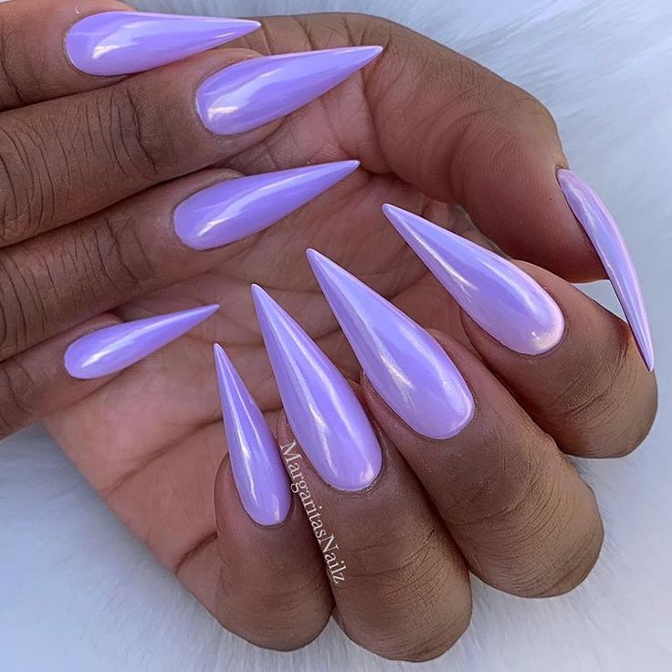 French Stiletto Nails, Purple Stiletto Nails, Ombre Nails With Diamonds, Purple Chrome Nails, Nail Purple, Stilleto Nails Designs, Classy Nail Designs, Lavender Nails, Stiletto Nails Designs