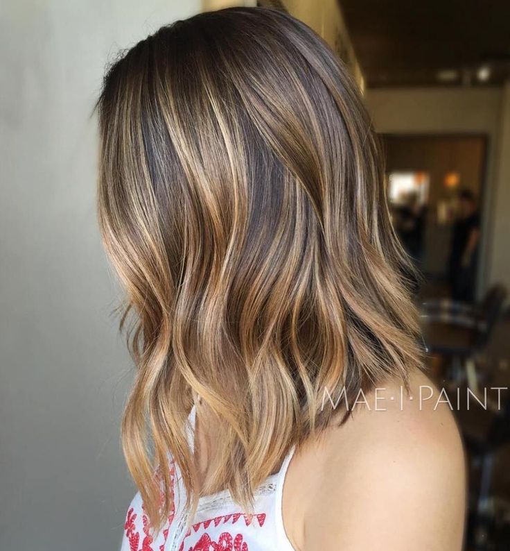 A-Line Lob with Highlights Long Brown Bob, Long Layered Bob Hairstyles, Long Layered Bob, Medium Blonde Hair, Layered Hair With Bangs, Layered Bob Haircuts, Long Bob Haircuts, Medium Short Hair, Layered Bob Hairstyles