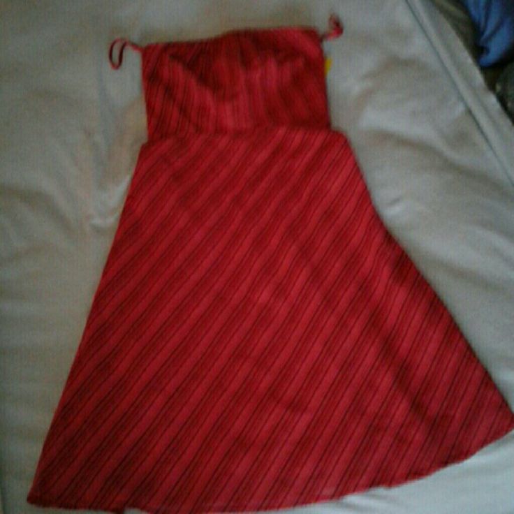 Red Strapless, Summer Dress Strapless Red Sundress For Beach, Strapless Summer Dress, Banana Republic Dress, Banana Republic, Summer Dress, Strapless Dress, Colorful Dresses, Size 4, Summer Dresses