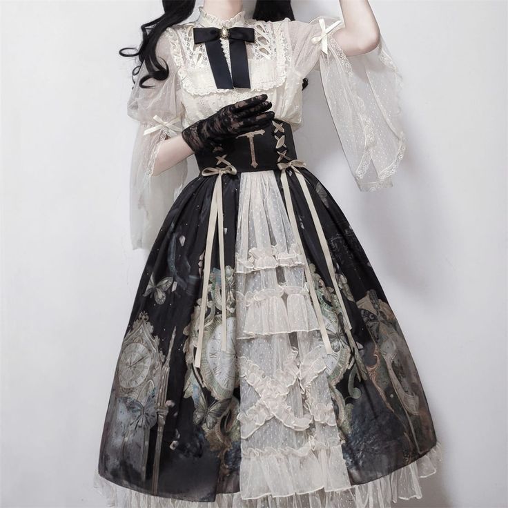 Lace Sleeve Blouse, Style Kawaii, Princess Skirt, Goth Dress, Victorian Gothic, Kawaii Clothes, Lace Shirt, Lolita Dress, Gothic Lolita