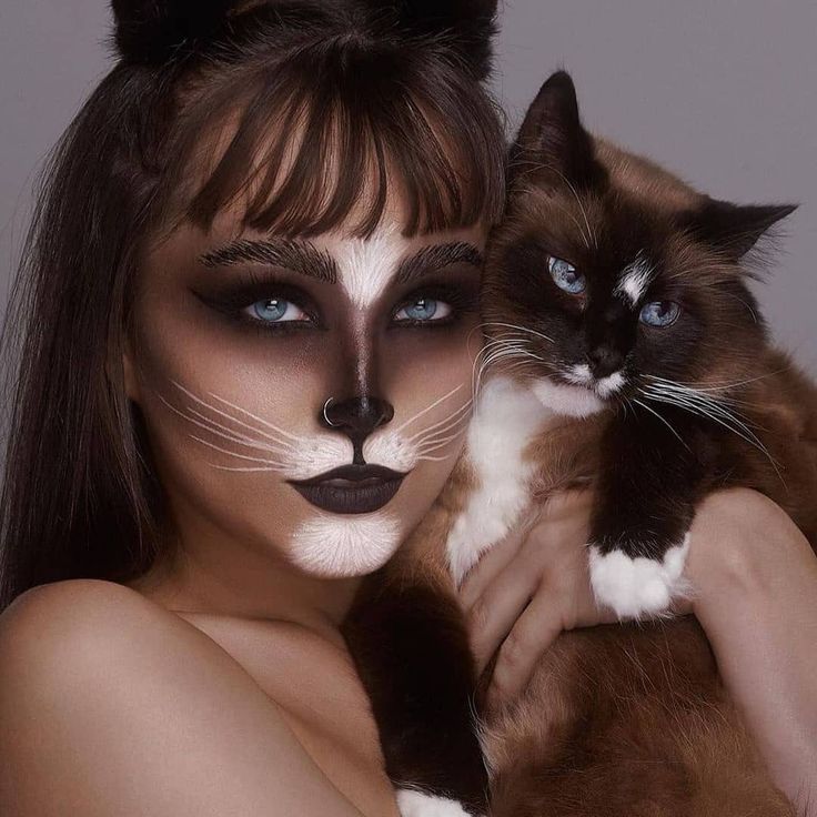 Cat Wiskers Makeup, Animal Nose Makeup, Realistic Cat Makeup, Calico Cat Makeup, Cat Nose Makeup, White Cat Makeup, Coffee Eyeshadow, Animal Makeup Looks, Cat Makeup Look