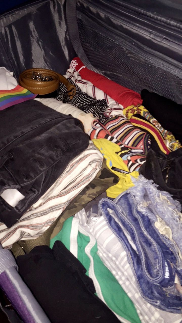 Packing Baju Koper Snap, Pap Koper Traveling, Packing Koper Snapgram, Packing Baju Koper Aesthetic, Pap Packing, Prepare Koper, Packing Koper, Packing Snap, Girls Luggage