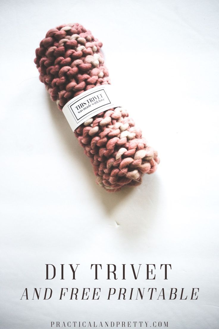 a roll of pink and white yarn with the words diy trivett and free printable