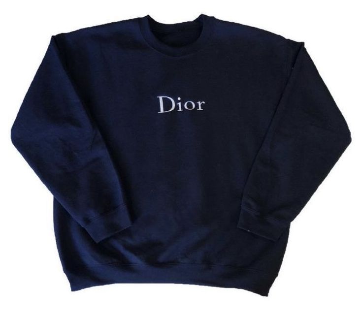 Dior Clothes, Dior Brand, Mode Zara, Winter Hoodie, Fits Clothes, Stockholm Fashion, Cute Sweaters, Mode Inspiration, Dream Clothes