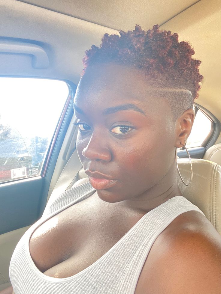 Twa Hair Color Ideas, Twa Hair Color Ideas Dark Skin, Hair Color Ideas Dark Skin, Black Women Short Natural Hair, Twa Hair Color, Dark Skin Hair Color, Hair Color Ideas Black Women, Dark Skin Hair Color Ideas, Hair Color Ideas Black