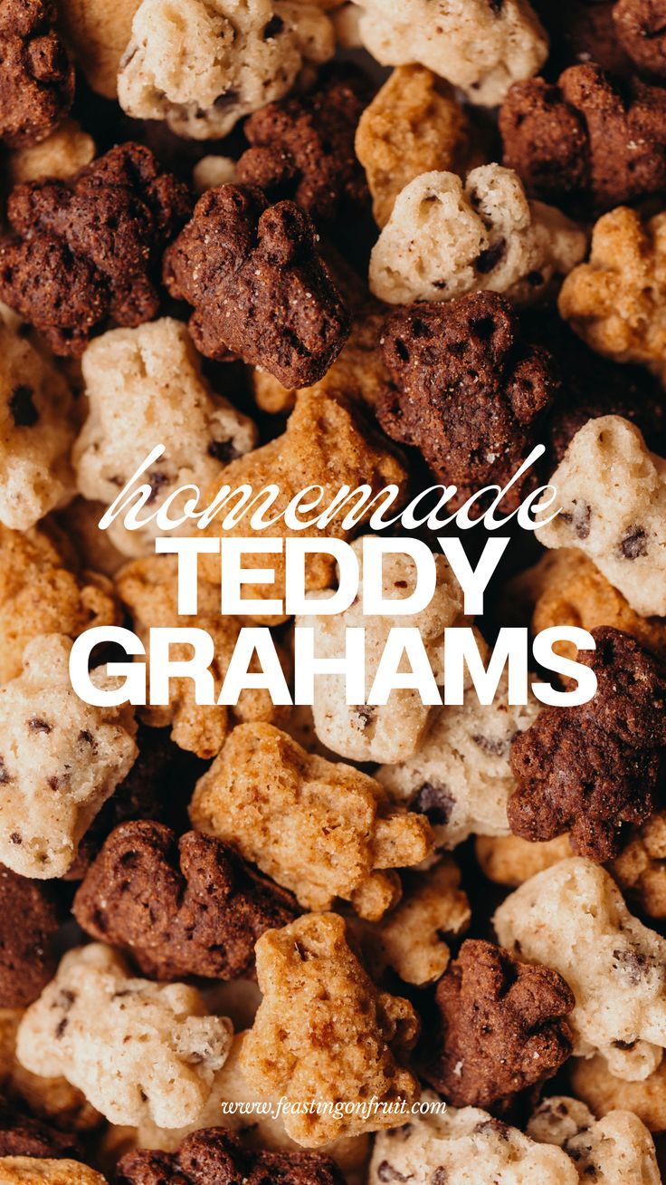 homemade teddy grahams popcorn with text overlay