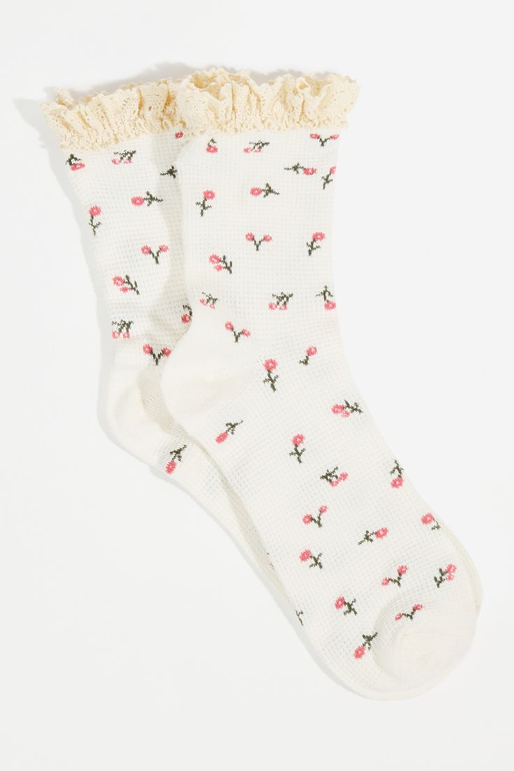 Cotton Socks For Spring Stocking Stuffers, Super Soft Socks For Stocking Stuffers, Cozy Soft Socks For Spring, Cozy Mid-calf Spring Socks, Trendy Spring Socks, Soft White Spring Socks, Casual Indoor Socks, Cozy White Socks For Spring, Cool Socks Aesthetic