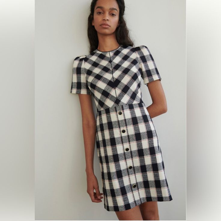 Nwt Shoshanna Chester Gingham Mini Dress In A Size 4. Dress Sizing Runs Slightly Small. Family Christmas Pictures Outfits, East Coast Fashion, Christmas Pictures Outfits, Gingham Mini Dress, Anthropologie Holiday, Fall Family Photo Outfits, Anthropologie Brands, Knit Ideas, Dress Shirt Sleeves