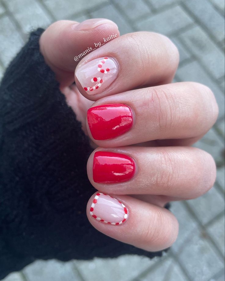 Dip Powder Ideas For Short Nails, Cookies Nails, Christmas Dip Nail Ideas, Christmas Dipped Nails Ideas, Dip Nail Ideas, Christmas Nails Designs, Christmas Dip, Sns Nails Colors, Dip Nail