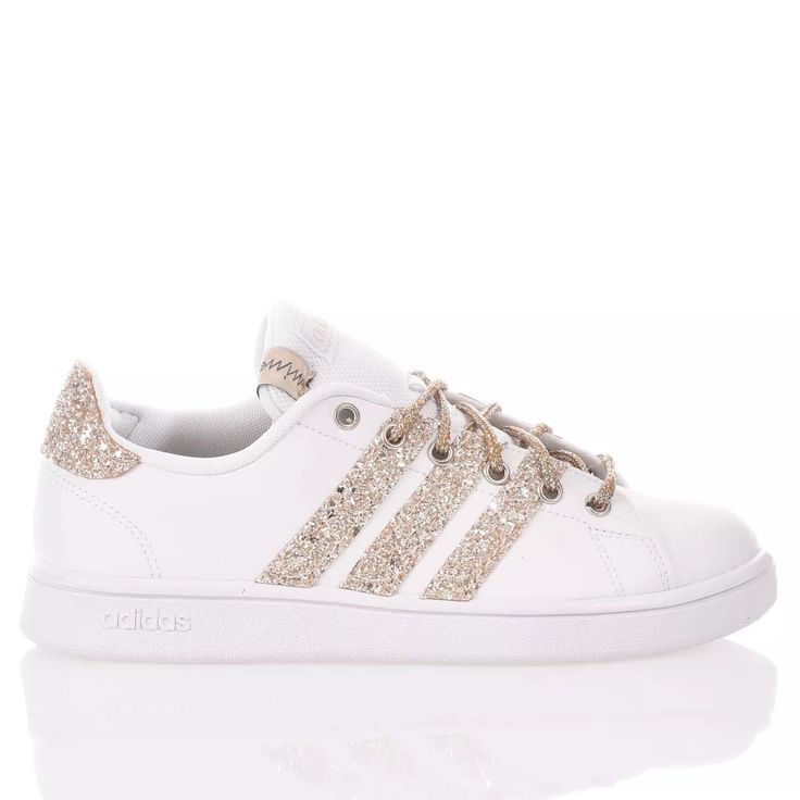 Adidas Simply Champagne is the custom women's sneaker where the details make the difference: The iconic Adidas stripes and the rear shine thanks to the perfectly matched beige glitter, paired with lurex laces. Adidas Simply Champagne will also come with its original white laces. Sporty Glitter Lace-up Sneakers, Sporty White Sneakers With Glitter Accents, Gold Glitter Low-top Sneakers, Gold Low-top Sneakers With Glitter Accents, Gold Glitter Lace-up Sneakers, White Low-top Sneakers With Glitter Accents, White Low-top Sneakers With Glitter Print, White Glitter Lace-up Sneakers, Sneaker Wedge