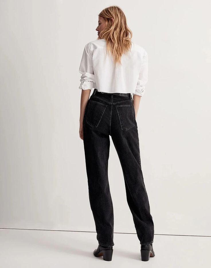 Slouch into comfort and style with these baggy straight jeans, designed for all-day off-duty looks. The high-waisted fitted cut pairs perfectly with crop tops while the straight 100% cotton denim legs relax into a laidback silhouette. No stretch means vintage-inspired structure that looks lived-in from the first wear. Essential denim reimagined, these jeans will be your new everyday uniform for pairing with everything from breezy blouses to graphic tees. Oversized Straight Leg Jeans For Workwear, Trendy Relaxed Fit Jeans For Work, Trendy Straight Washed Black Jeans, Chic Baggy Tapered Leg Jeans, Oversized High-rise Jeans For Everyday, Oversized High Rise Jeans For Everyday, Trendy Washed Black Tapered Leg Jeans, High Rise Oversized Jeans For Everyday, Cotton Mom Fit Jeans For Fall