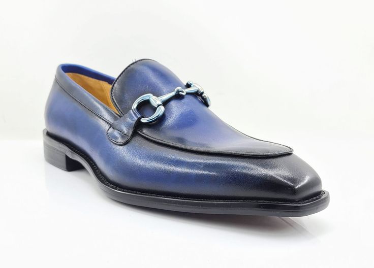 Style: 509-28-Blue Elegant Burnished Calfskin slip-on Loafer from the Carrucci collection features a Double Gore for your perfect fit, soft Calfskin lining, Horsebit Hardware detailing, and a clean welt! Cordovan Shoes, Shoe Horn, Shoe Tree, Horse Hair, Suede Shoes, Shoe Box, New Shoes, Loafers Men, Slip On Shoes