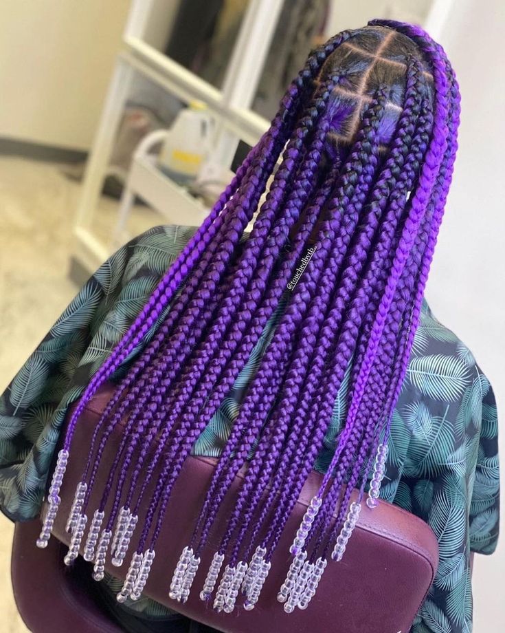 VoiceOfHair ®️ on Instagram: “Love a pop of purple 💜✨ ⠀⠀⠀⠀⠀⠀⠀⠀⠀ Bold color on these near braids by @touchedbytb_ 😍 Swipe left for the angles 🔥 ⠀⠀⠀⠀⠀⠀⠀⠀⠀ Would you rock…” Purple Box Braids, Black Box Braids, Purple Braids, Cute Box Braids, Big Box Braids, Big Box Braids Hairstyles, Colored Braids, Goddess Braids Hairstyles, Box Braids Hairstyles For Black Women