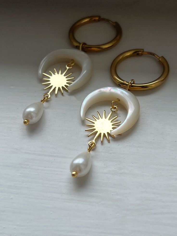 Goddess Of Moon, Bold Earrings, Dope Jewelry, Funky Jewelry, Jewelry Lookbook, Moon And Stars, Bijoux Diy, Jewelry Inspo, Dream Jewelry