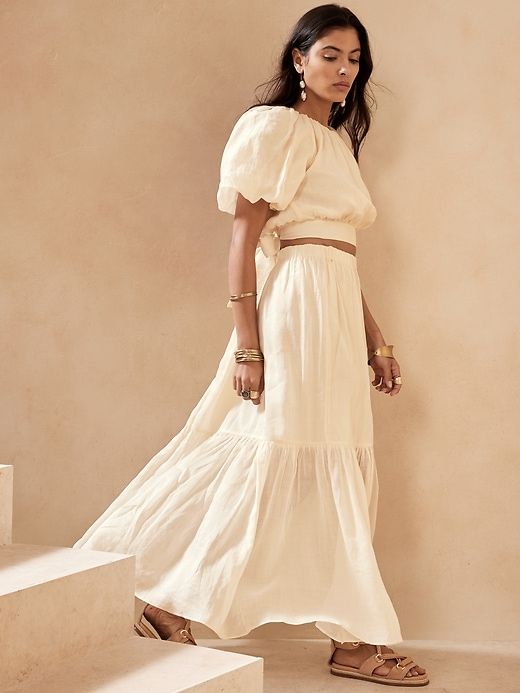 Mommy Outfits, Maxi Styles, Linen Skirt, Flowy Skirt, Woven Dress, Boho Summer, Versatile Style, Spring Summer Fashion, Fashion Inspo Outfits