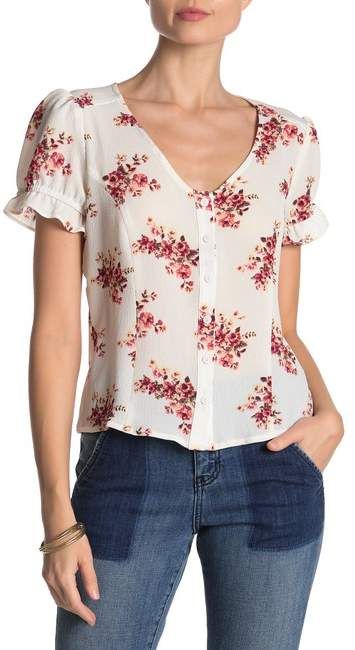 Casual Floral Print V-neck Top With Short Sleeves, Chic V-neck Floral Print Top, Daytime Floral Print V-neck Tops, Vestidos Sport, Floral Print Viscose V-neck Blouse, Red V-neck Floral Print Top, Blouse Nordstrom, Ruffle Sleeves, Sheer Fabric