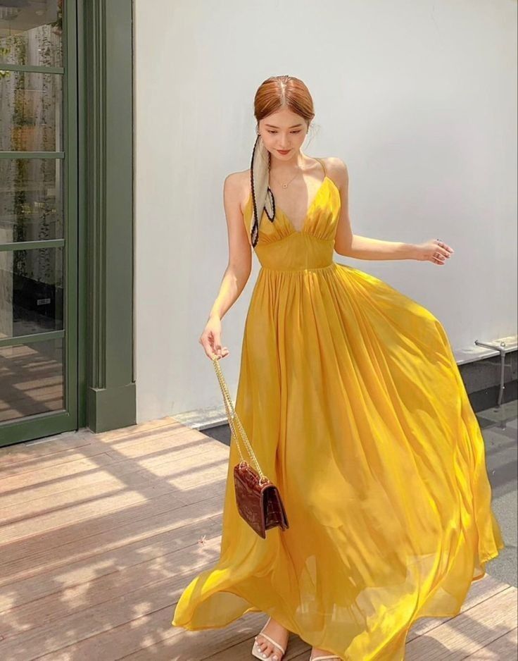 Summer Dress Flowy, Dresses Korean Style, Outfits Colorful, Stylish Party Dresses, Bagan, Long Dress Casual, Summer Is Here, Cute Summer Dresses, Fashion Design Clothes