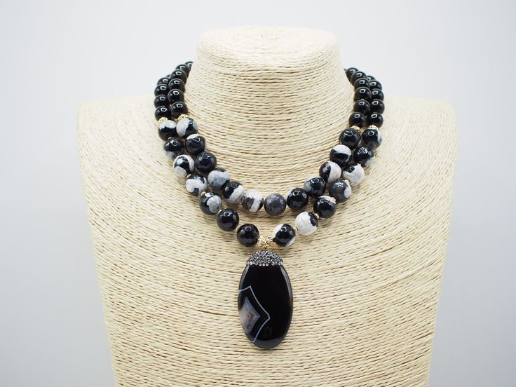 Agate birthstone necklace for mom Black Pendant Necklace With Stones, Black Pendant Jewelry With Stones, Black Stone Pendant Jewelry, Black Agate Round Bead Jewelry, Black Agate Round Beads Jewelry, Black Agate Crystal Necklace For Healing, Healing Black Agate Crystal Necklaces, Black Necklaces With Natural Stones, Black Agate Round Bead Necklaces