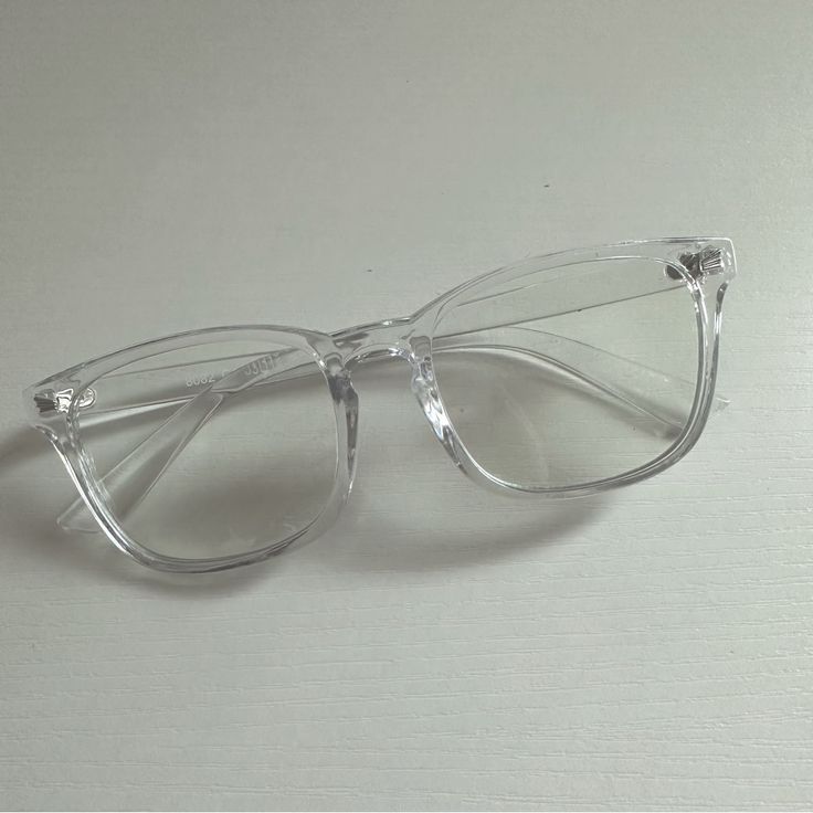 New Blue Light Glasses Clear Frame Never Used Nwot Clear Reading Glasses, Glasses Transparent Frame, Cute Clear Glasses Frames, Glasses With Clear Frames, Cute Trendy Glasses, Led Glasses Aesthetic, Specticals Frames Style, Bluelight Glasses For Women, Transparent Glasses Aesthetic