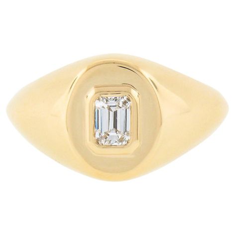 Check out this item from 1stdibs! NEW Unisex 14k Gold 0.40ctw Emerald Cut Diamond Bezel Solitaire Signet Band Ring: https://www.1stdibs.com/id-j_19790182 Classic Everyday Signet Ring With Single Diamond, Everyday Fine Jewelry Signet Ring With Single Diamond, Everyday Yellow Gold Diamond Signet Ring, Everyday Yellow Gold Signet Ring With Single Diamond, 14k Gold Diamond Ring With Baguette Cut Bezel Setting, Classic Diamond Signet Ring For Everyday, 14k Gold Baguette-cut Diamond Ring With Bezel Setting, 14k Gold Baguette Cut Diamond Ring With Bezel Setting, Classic Emerald Ring With Bezel Setting