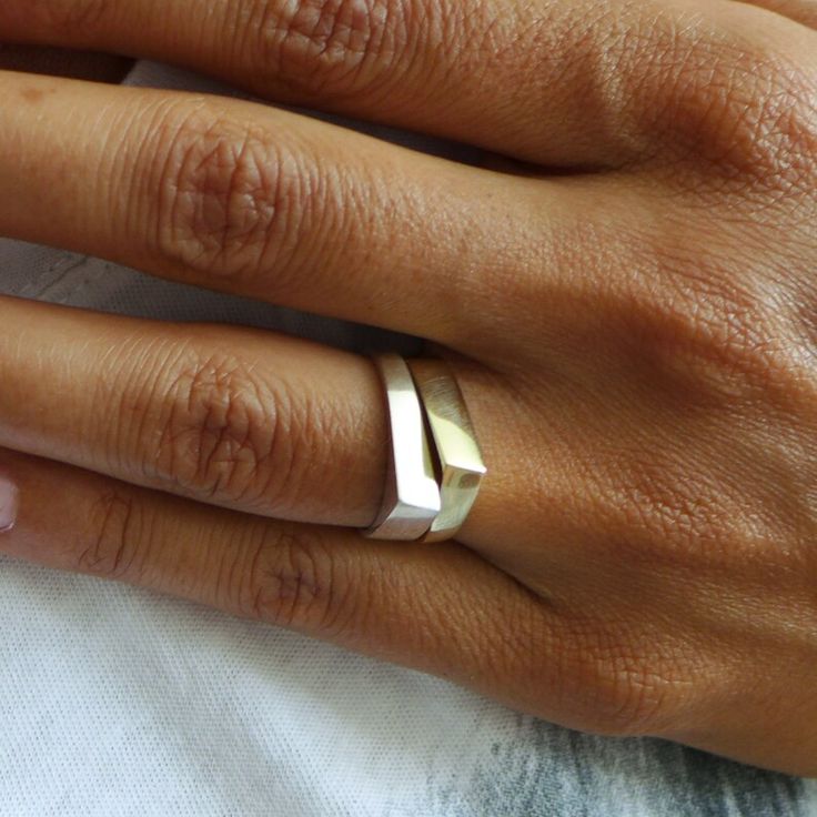 Geometric Gold Rings Set Unique Wedding Rings Set 14K / 18K - Etsy Gold Rings Set, Wedding Rings Set, Unique Wedding Rings, Wedding Ring Sets Unique, Gold Anniversary Rings, Gold Triangle, Triangle Ring, Geometric Wedding, Stacking Ring Set